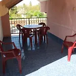Appartement 3 *