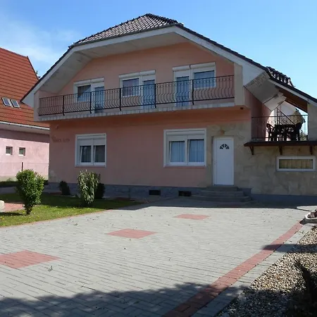 3 Apartamento Siófok